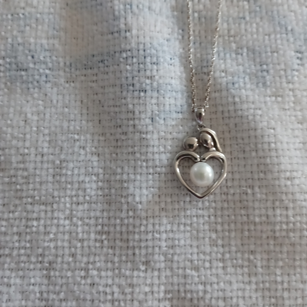 Mother with child necklace